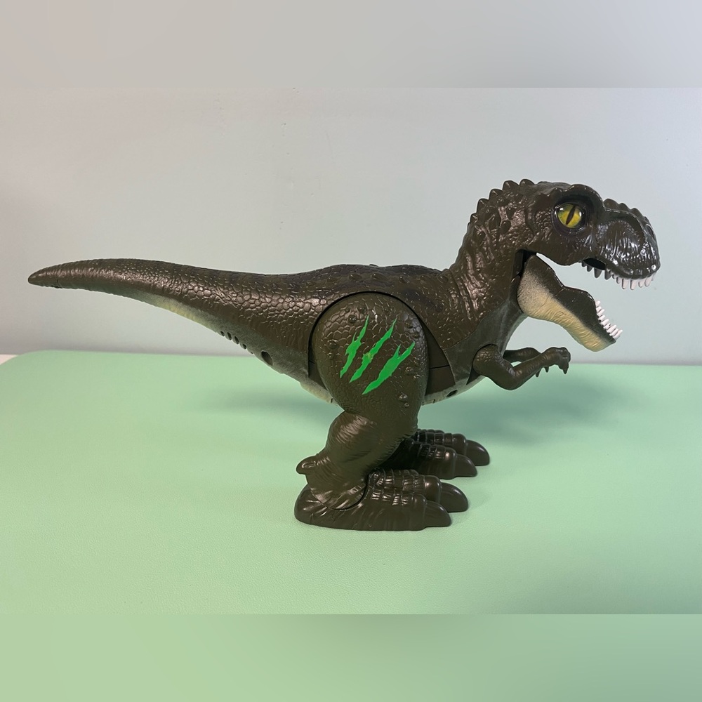 Zuru Robo Alive Attacking T-Rex Dinosaur, Battery Powered Robotic Toy Dinosaur
